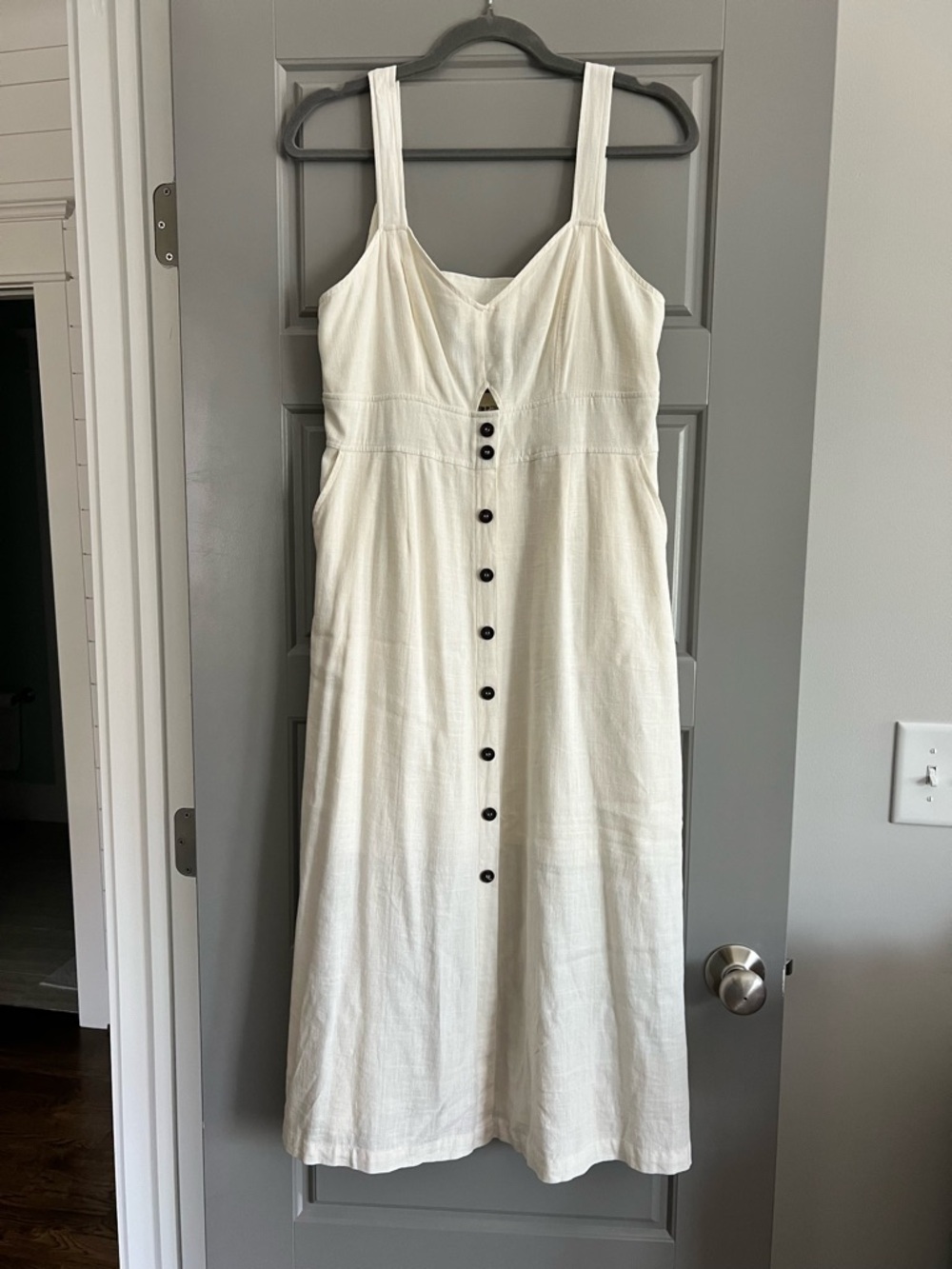 ‘Fashion For Earth’ White Button-Front Linen-Blend Midi Dress